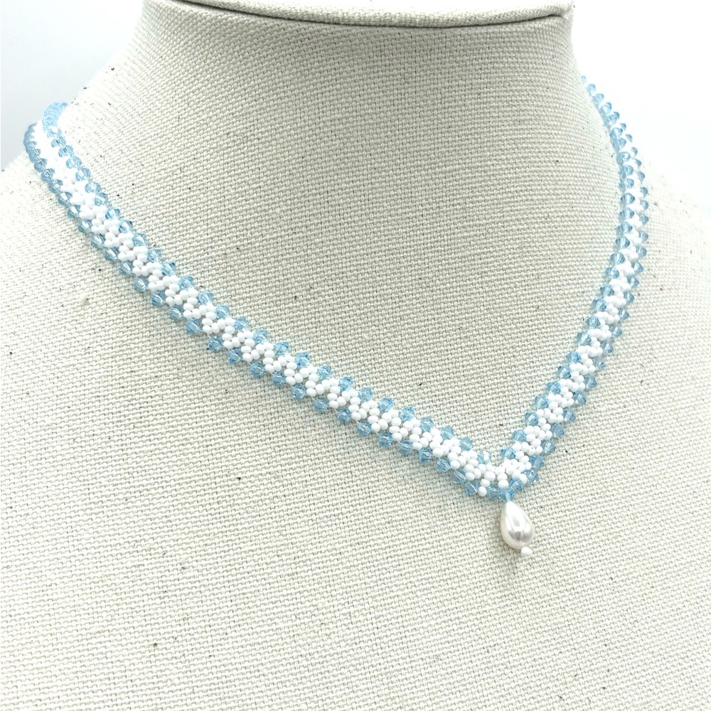 HAND CRAFTED Ice Blue Crystal Beaded Necklace - Picture 3 of 10